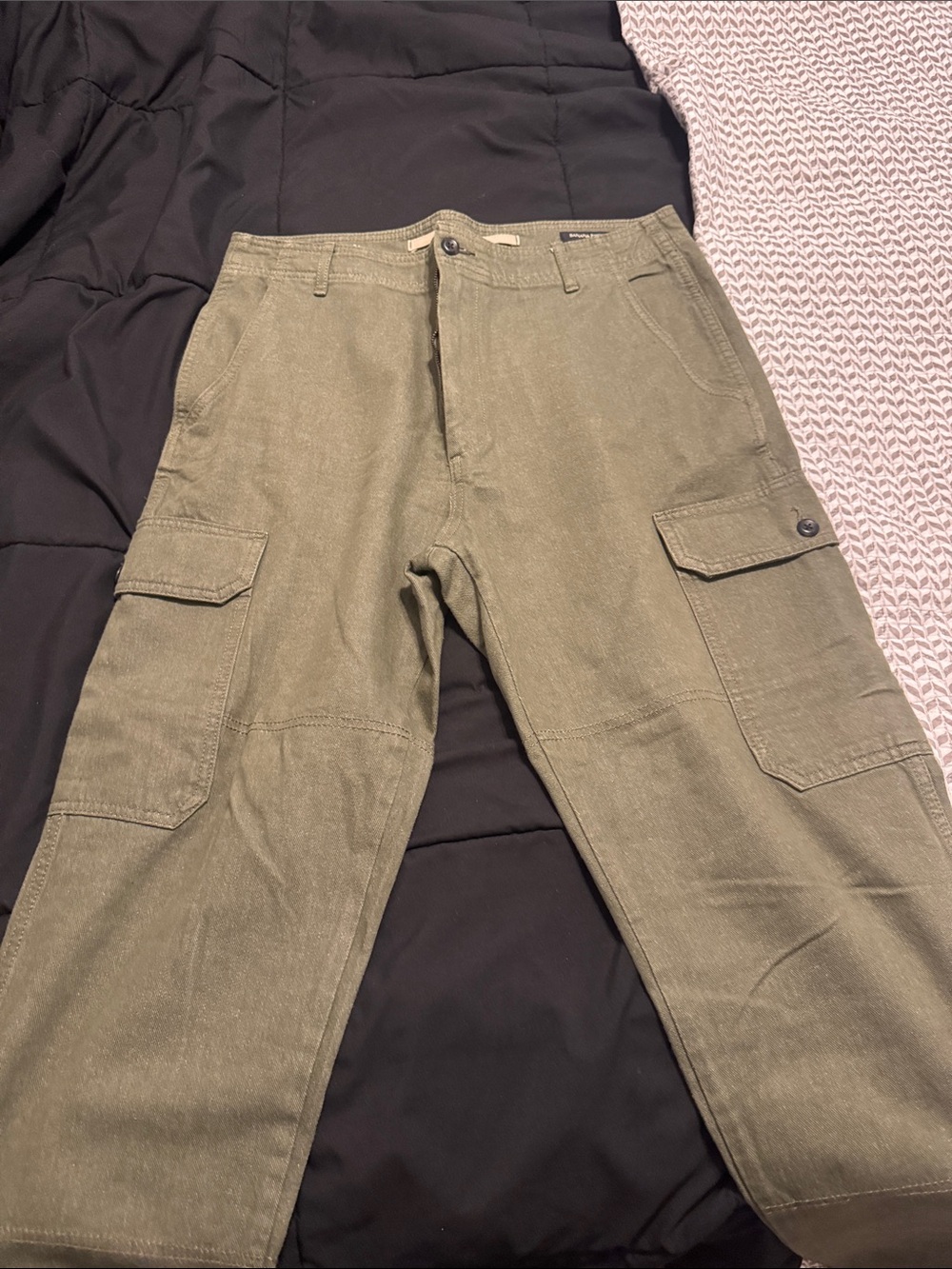 Banana Republic Olive Green Cargo Pants - Utility Pocket Style